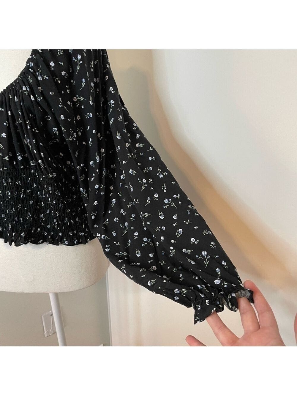 H&M Smocked Floral Blouse XXL - Picture 9 of 13